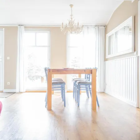 Haus Alte Baeckerei Deichgraf 아파트 보른